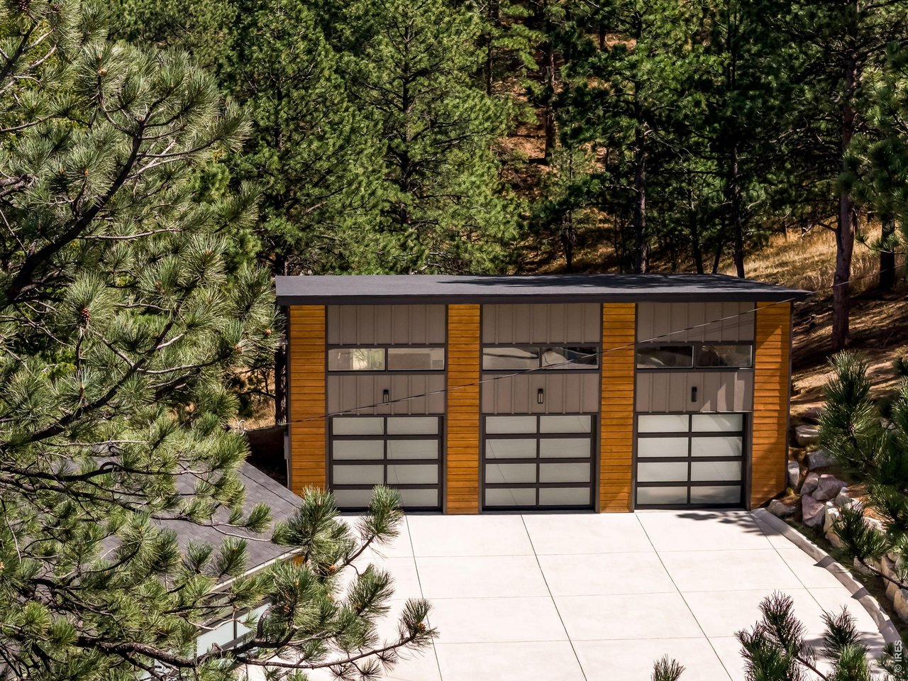 227 Balsam Ln