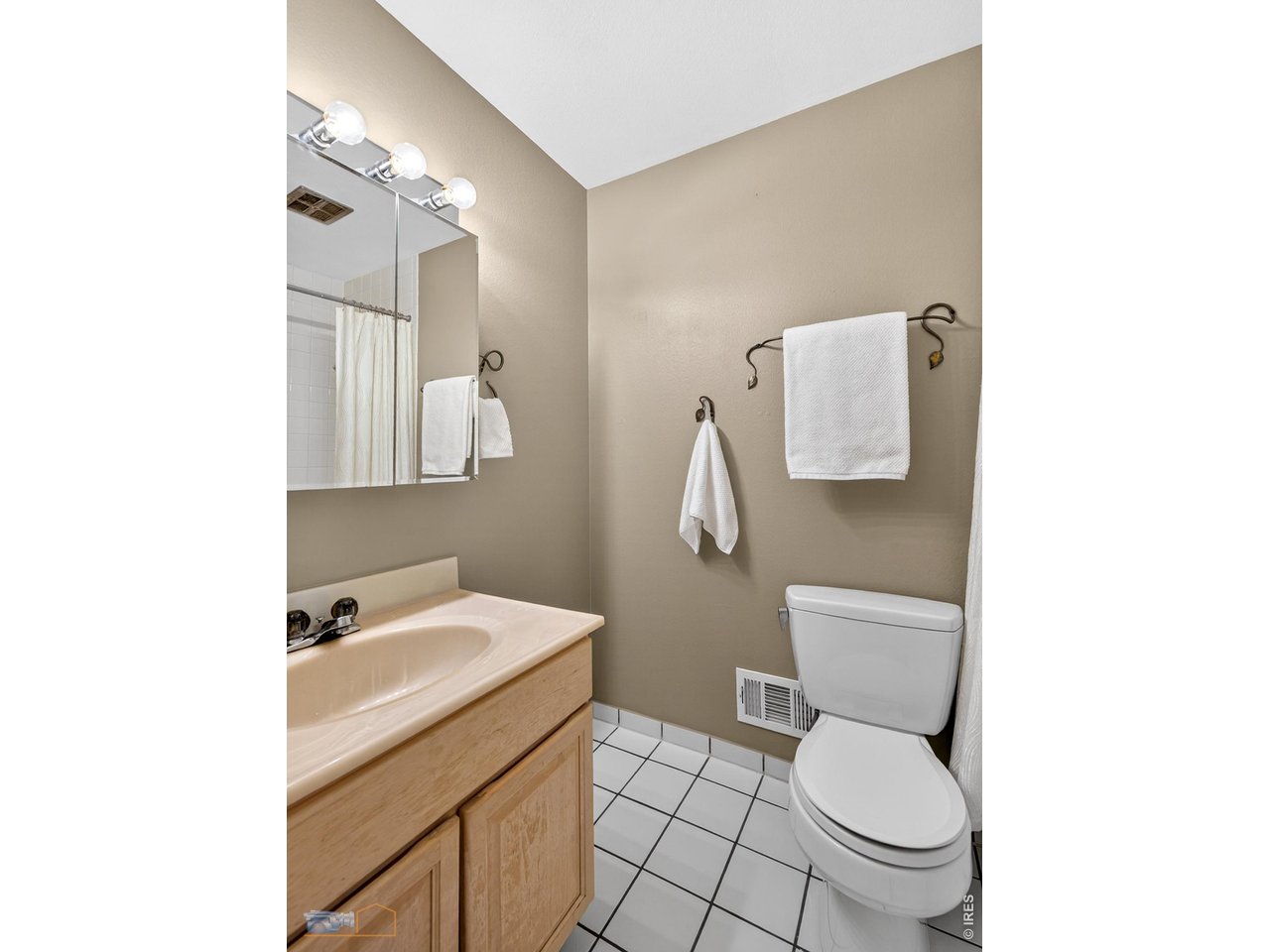 1462 Greenbriar Blvd