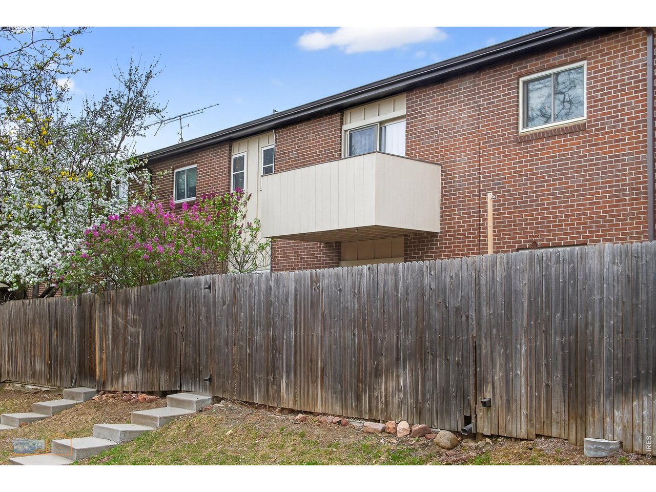 1462 Greenbriar Blvd