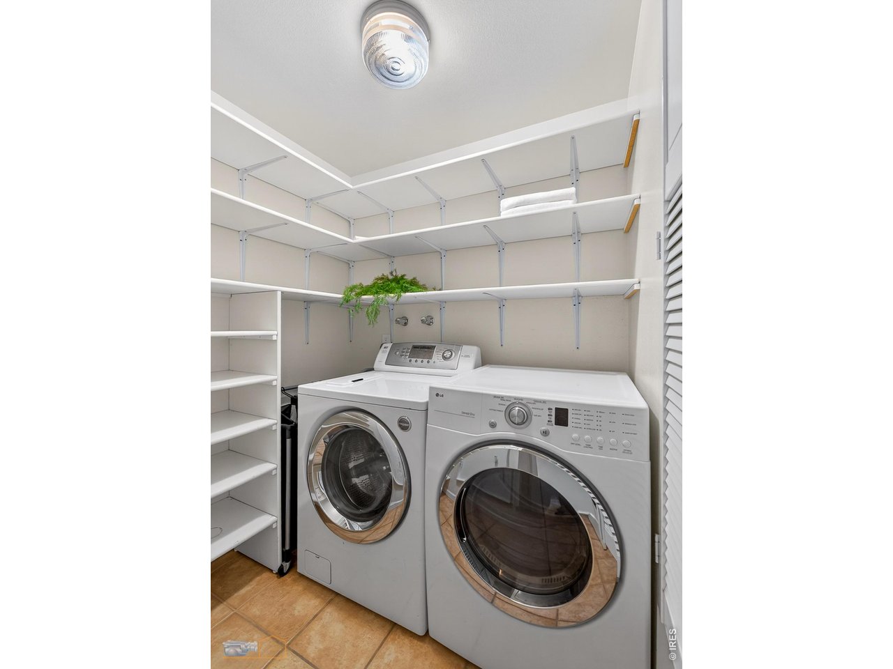 1462 Greenbriar Blvd