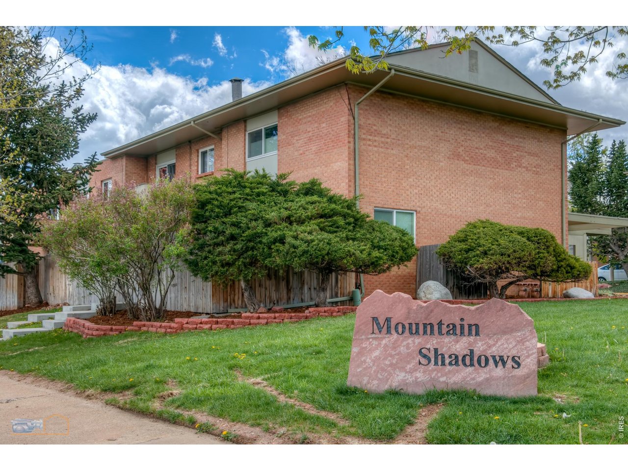 1462 Greenbriar Blvd