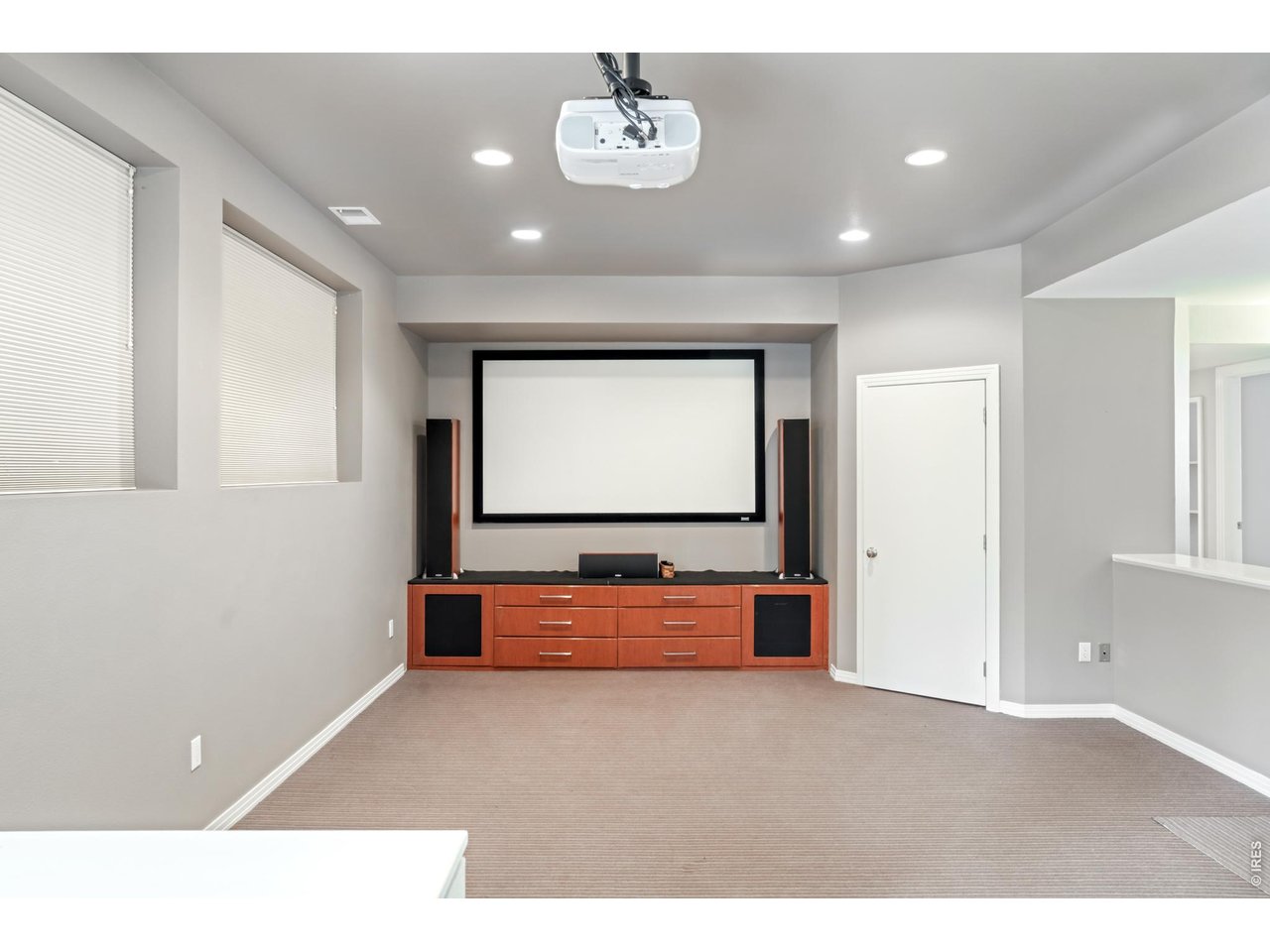 2541 Tamarack Ave