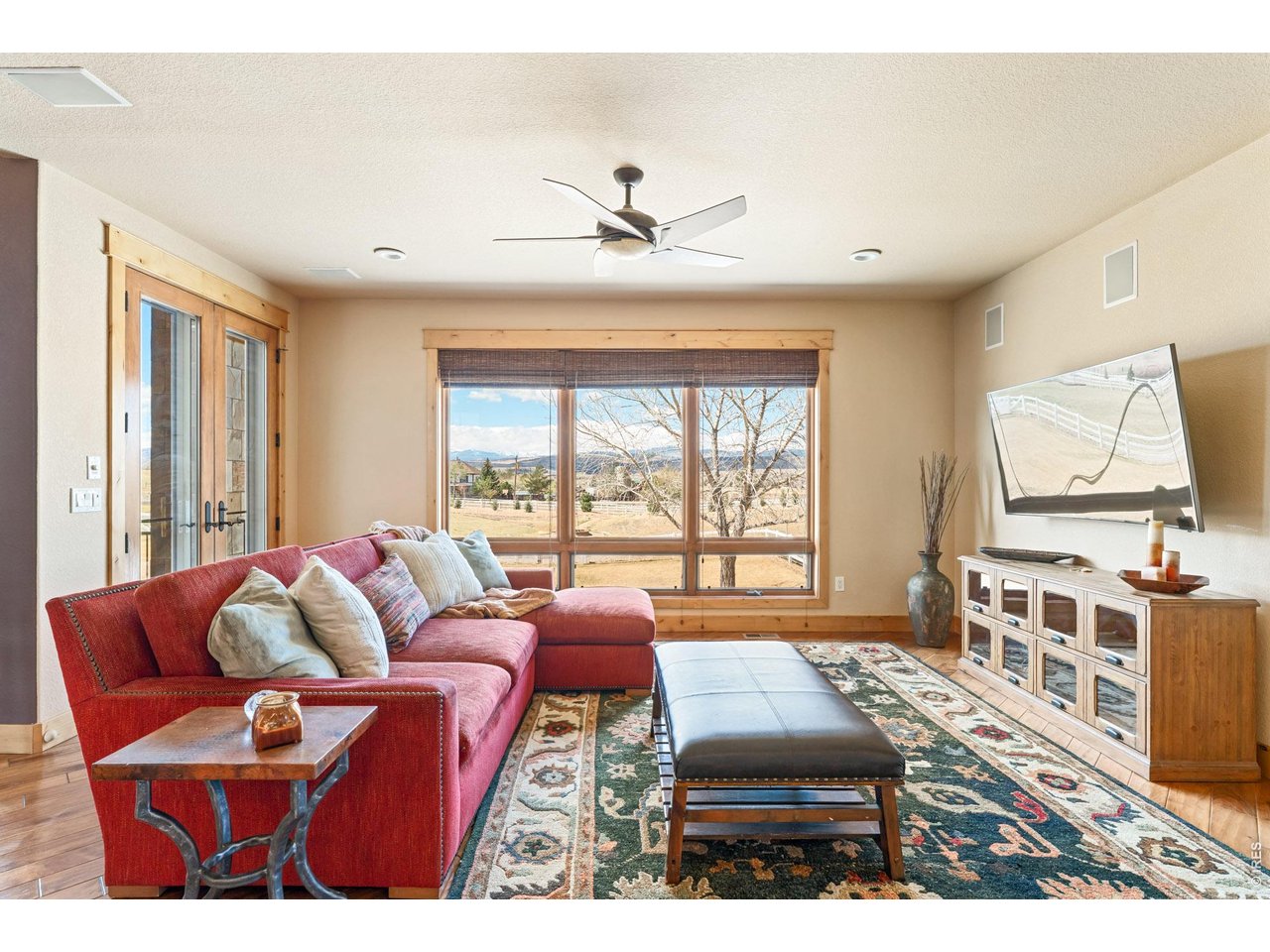 3032 Center Ridge Dr