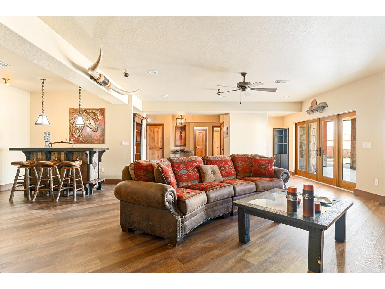 3032 Center Ridge Dr