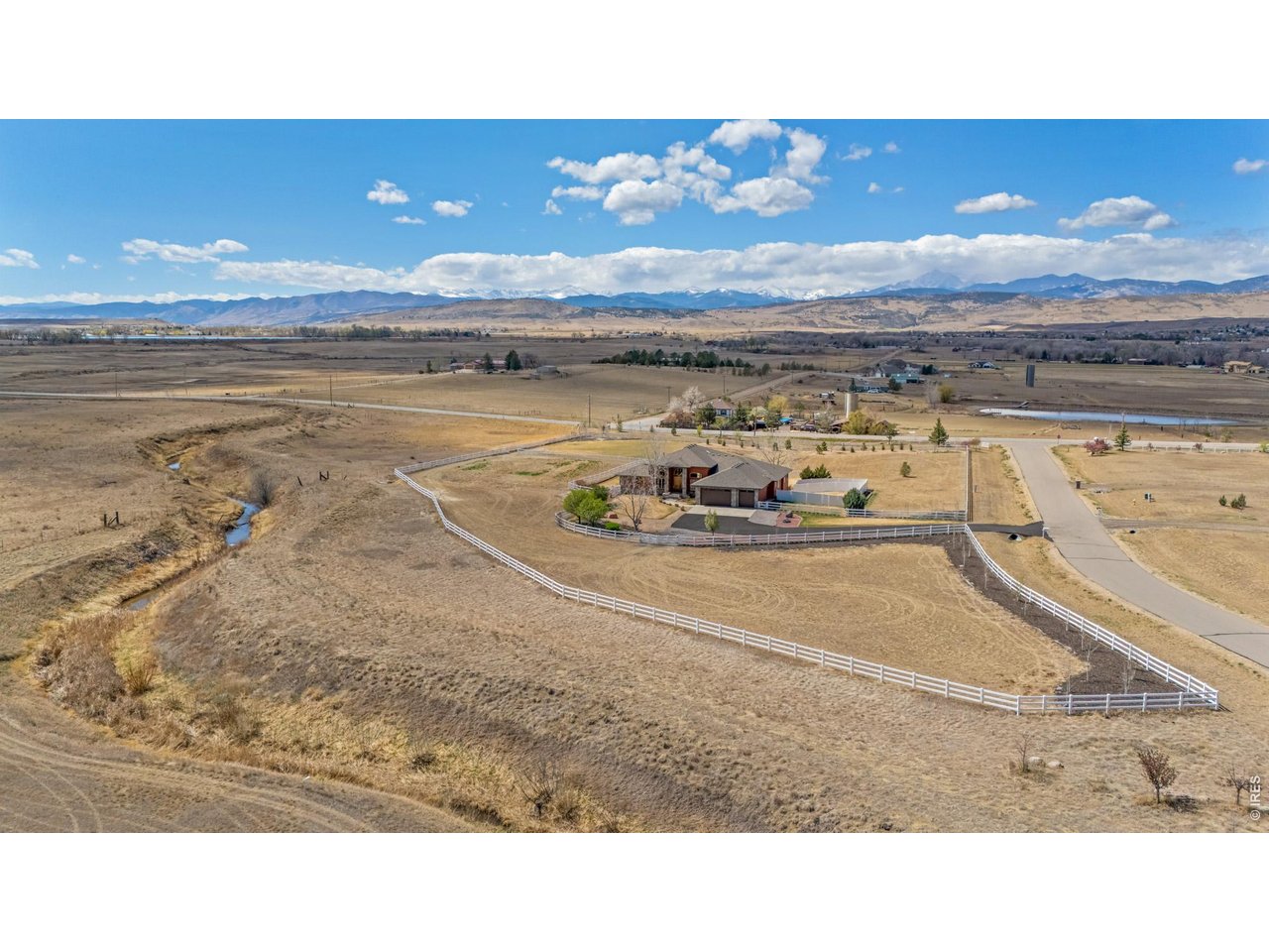 3032 Center Ridge Dr