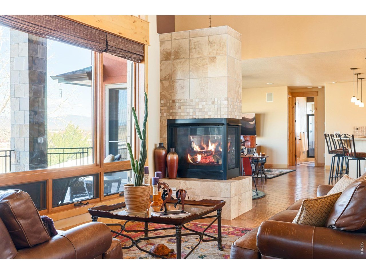3032 Center Ridge Dr