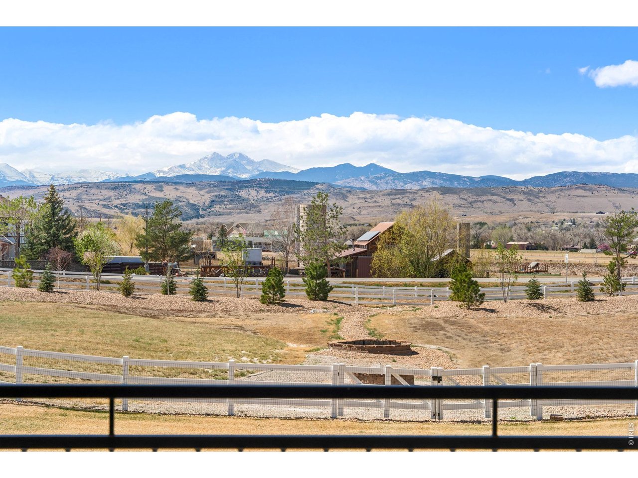3032 Center Ridge Dr
