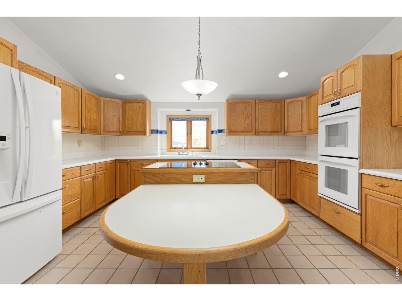 7598 Estate Cir