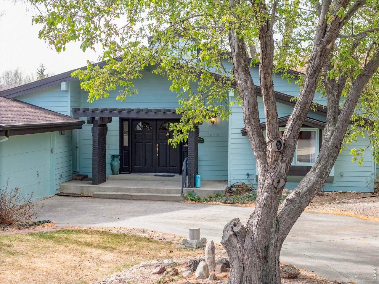 7598 Estate Cir