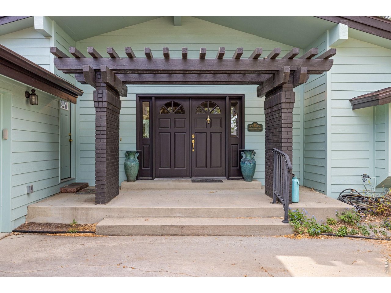 7598 Estate Cir