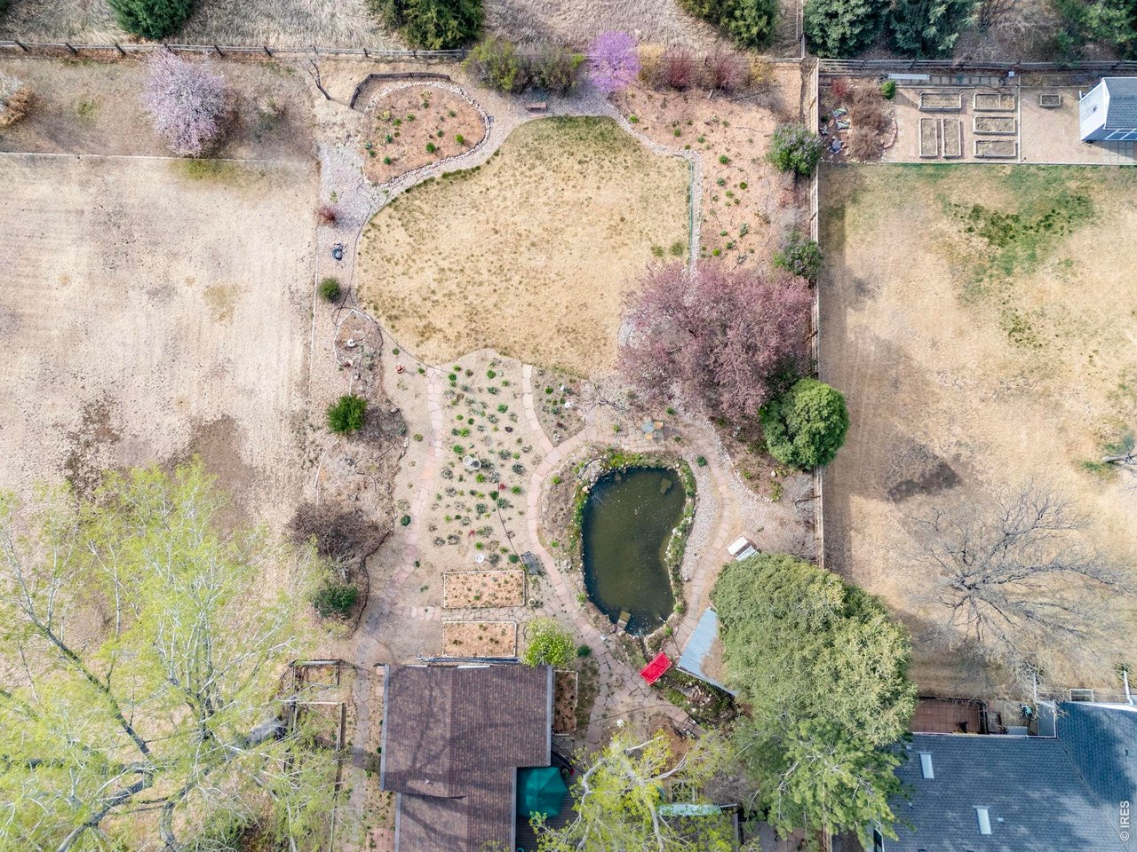 7598 Estate Cir