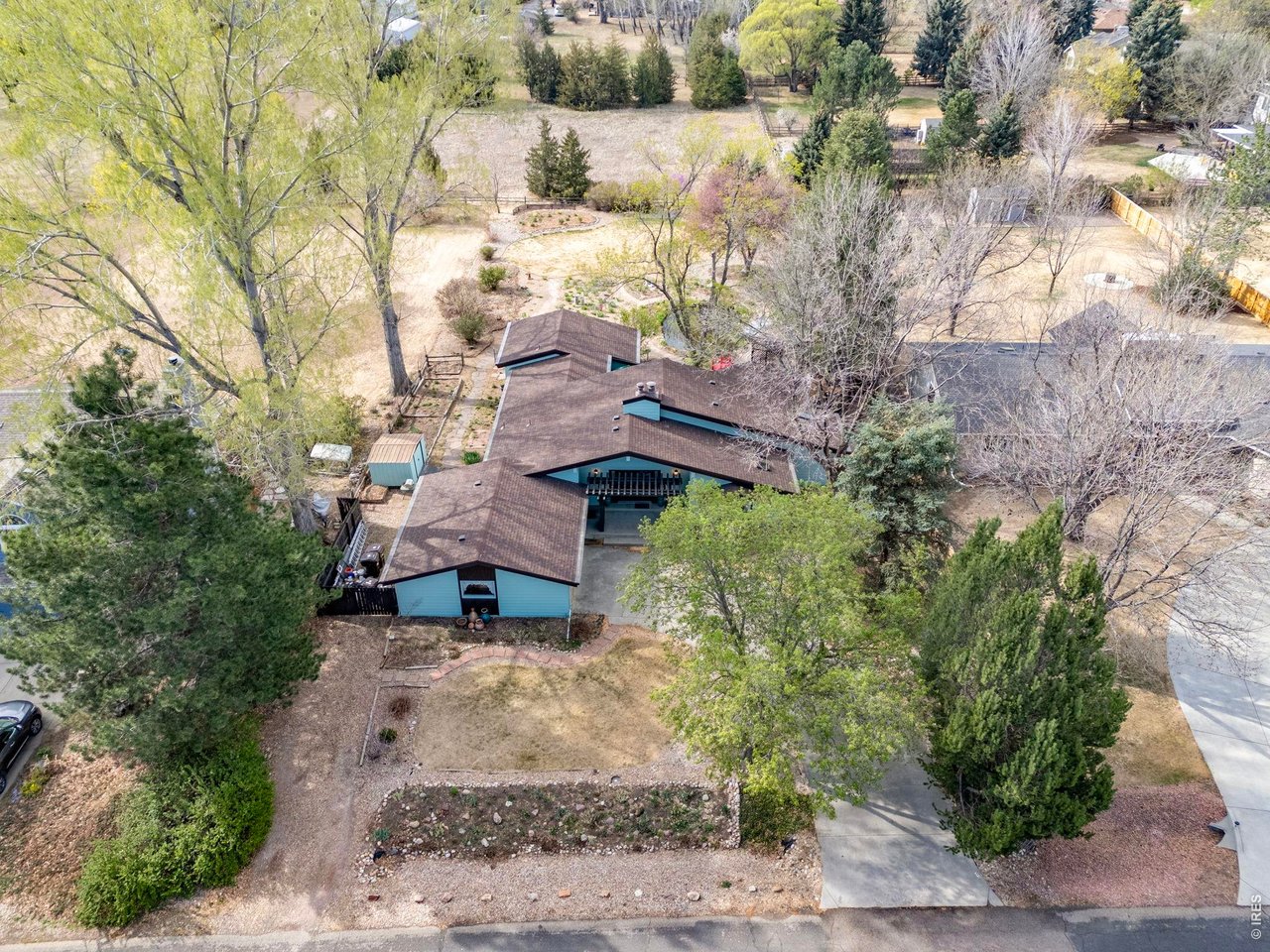 7598 Estate Cir