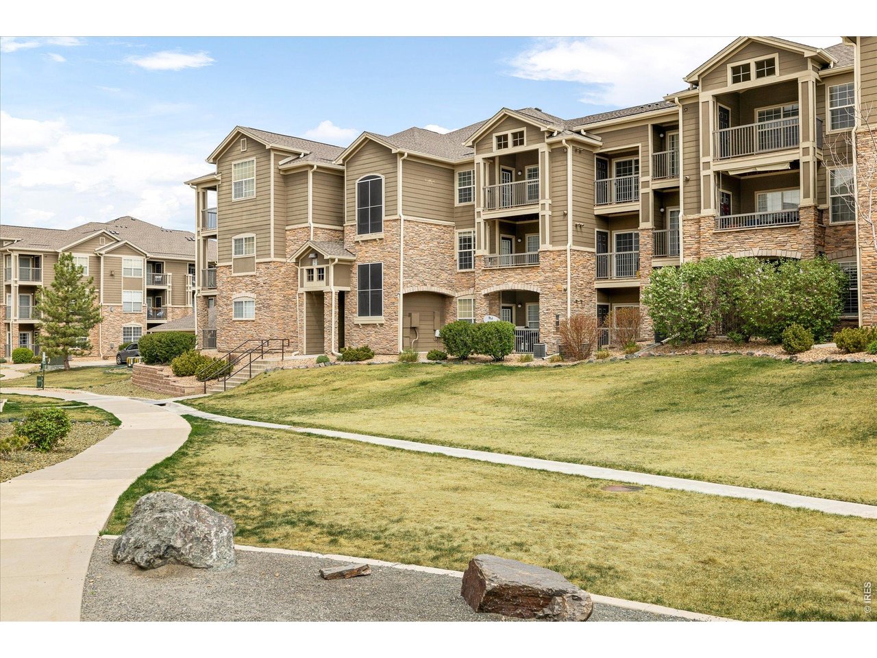 2900 Blue Sky Cir 5-306