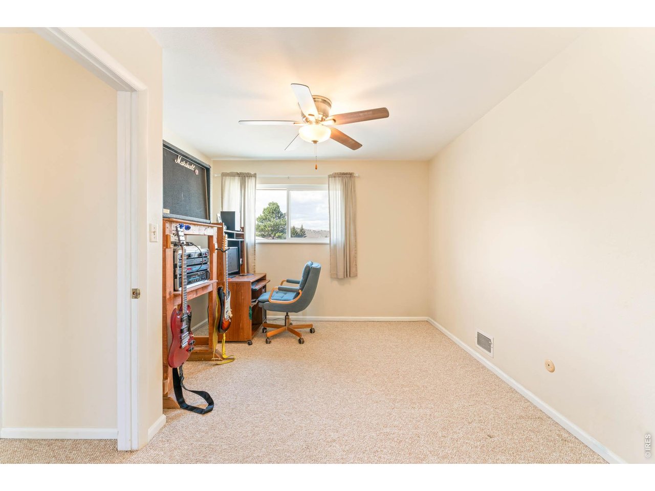 1700 Palm Dr 1