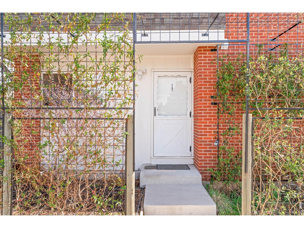 1700 Palm Dr 1