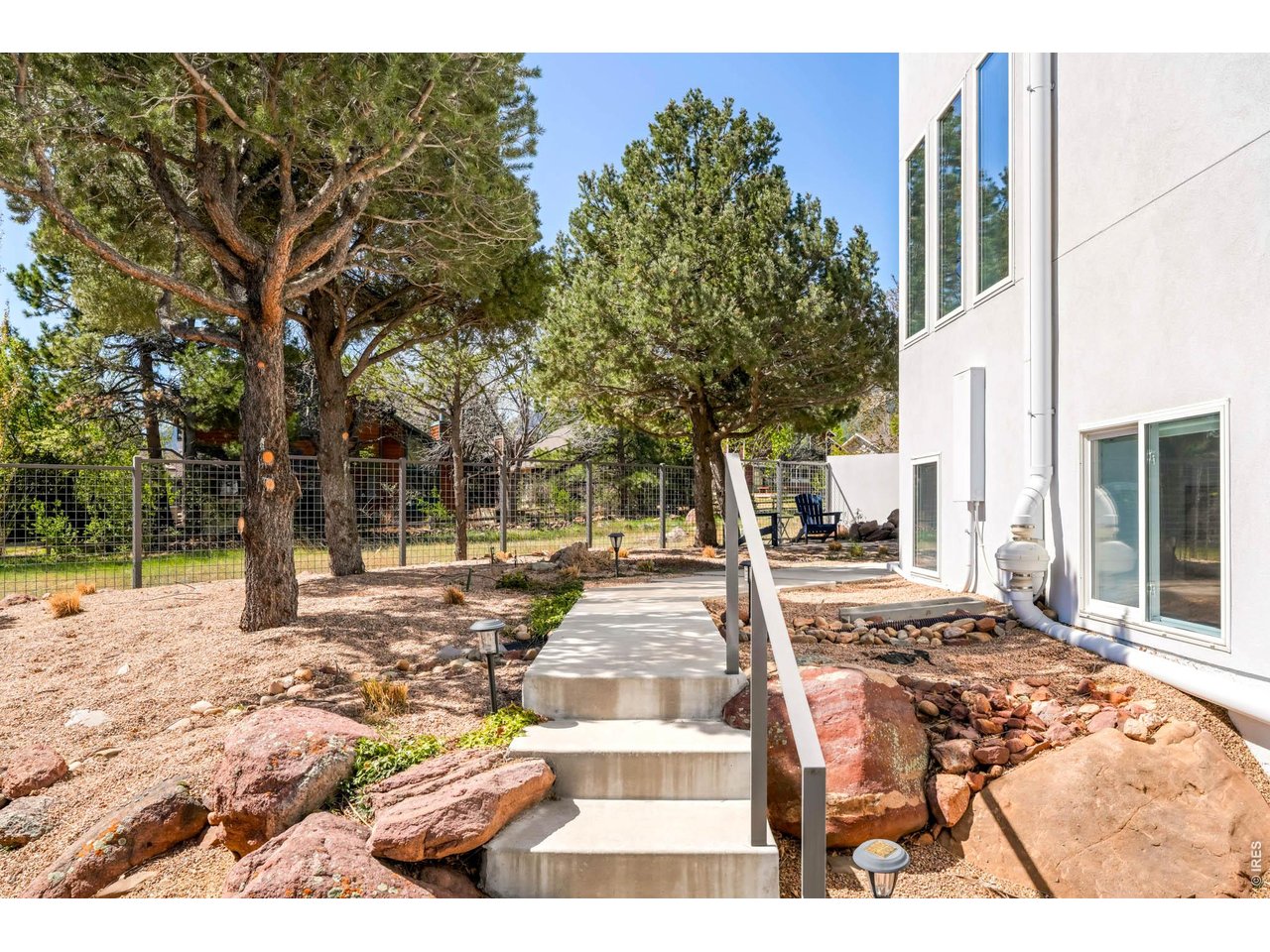 2920 Lafayette Dr