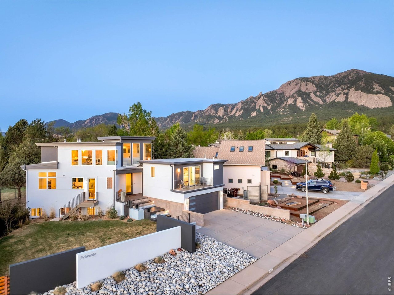 2920 Lafayette Dr