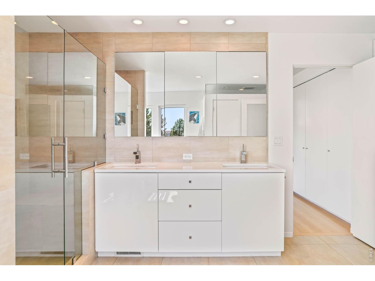 2920 Lafayette Dr