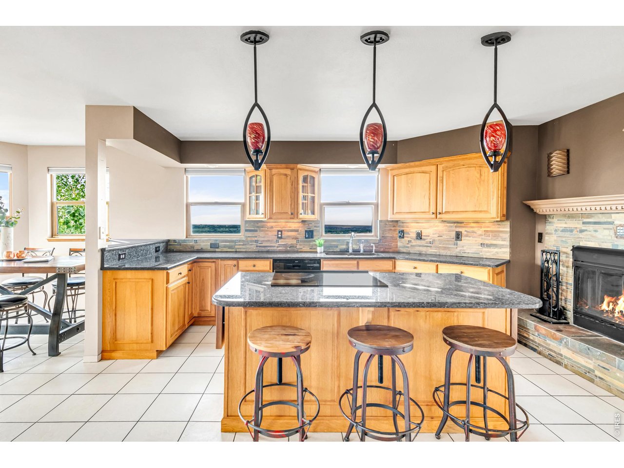 11730 Pointe View Dr