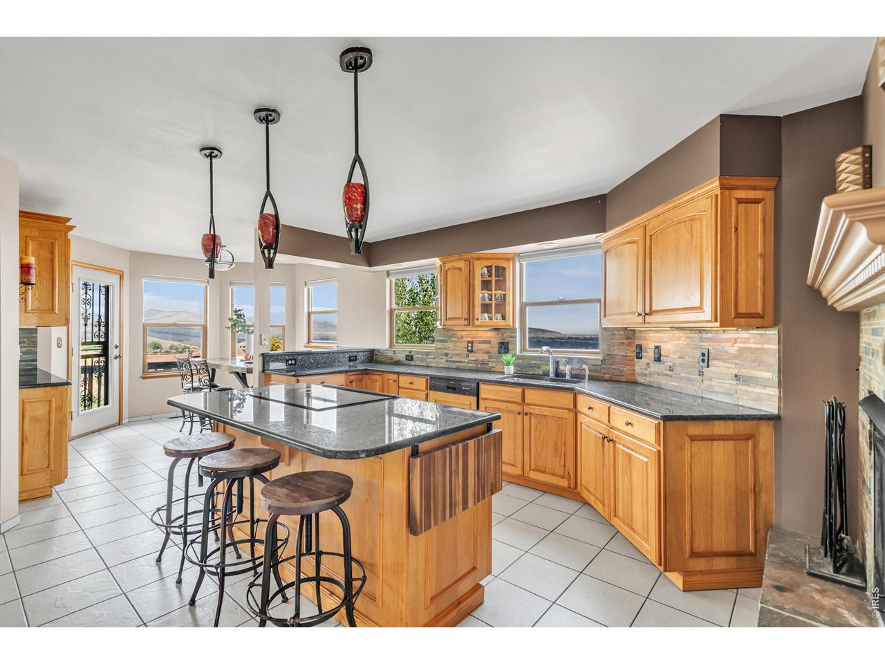 11730 Pointe View Dr