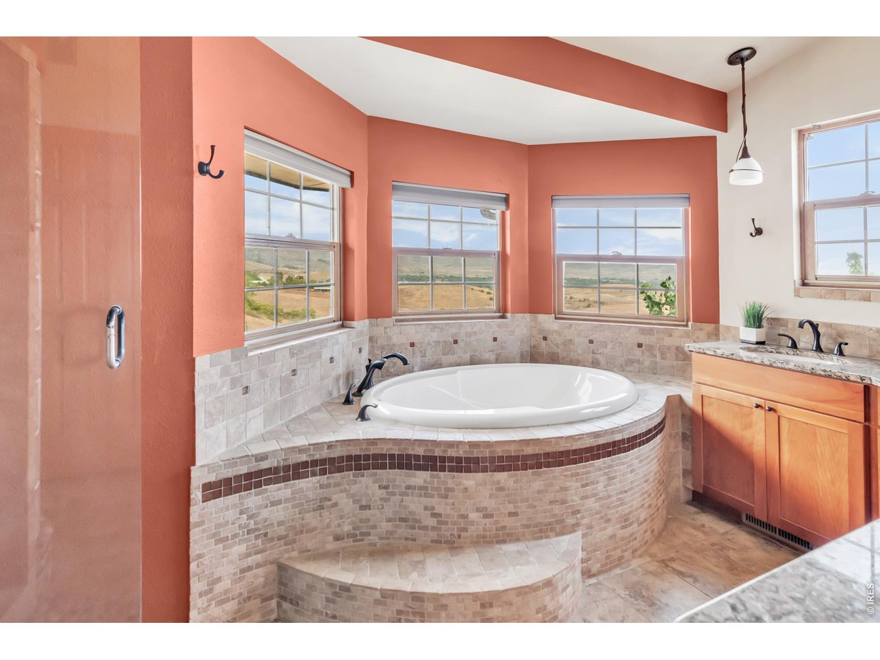 11730 Pointe View Dr