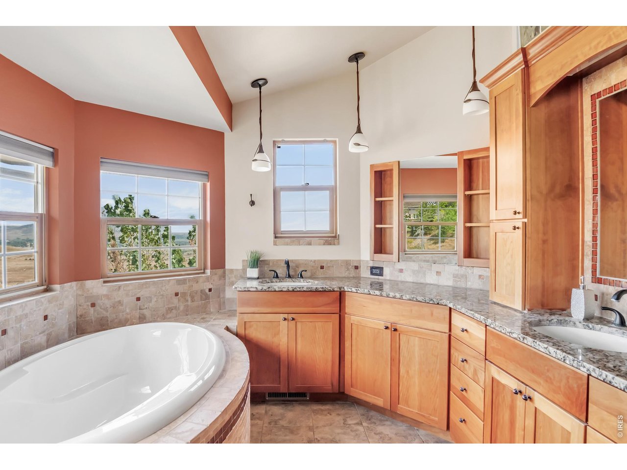 11730 Pointe View Dr