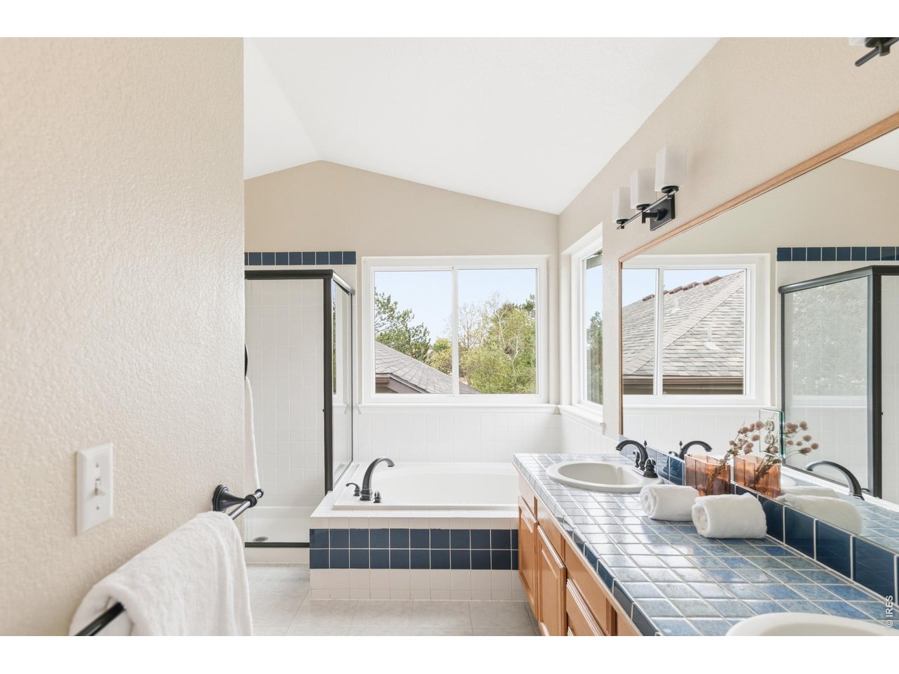 728 Orchard Dr