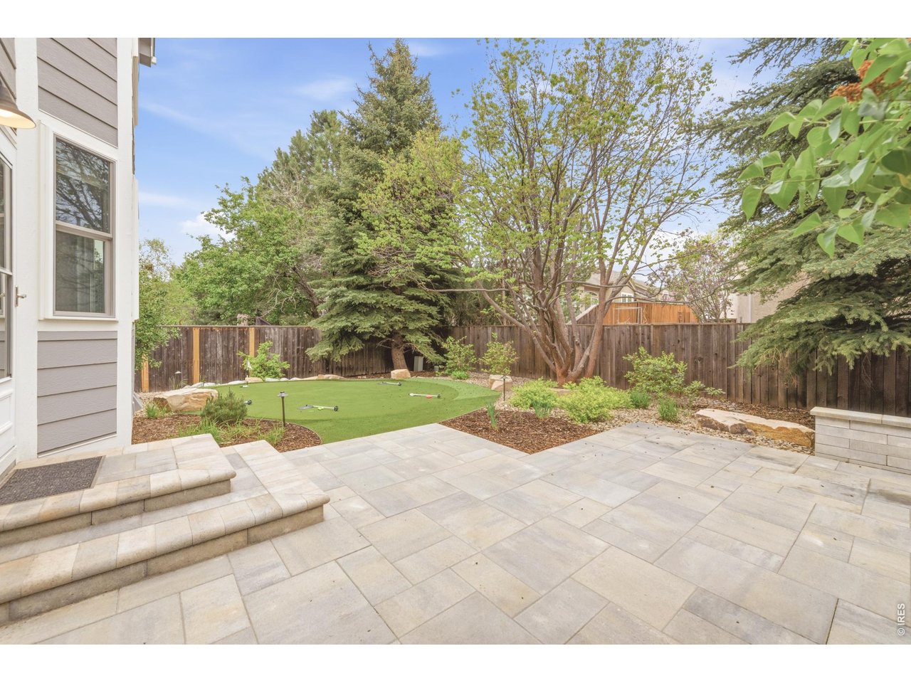 728 Orchard Dr