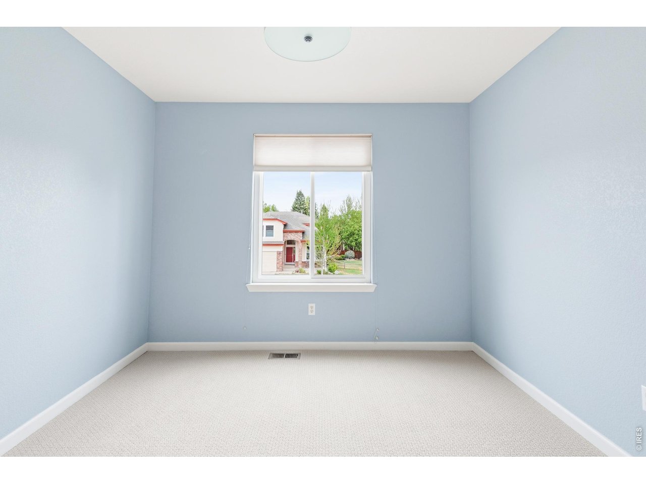 728 Orchard Dr