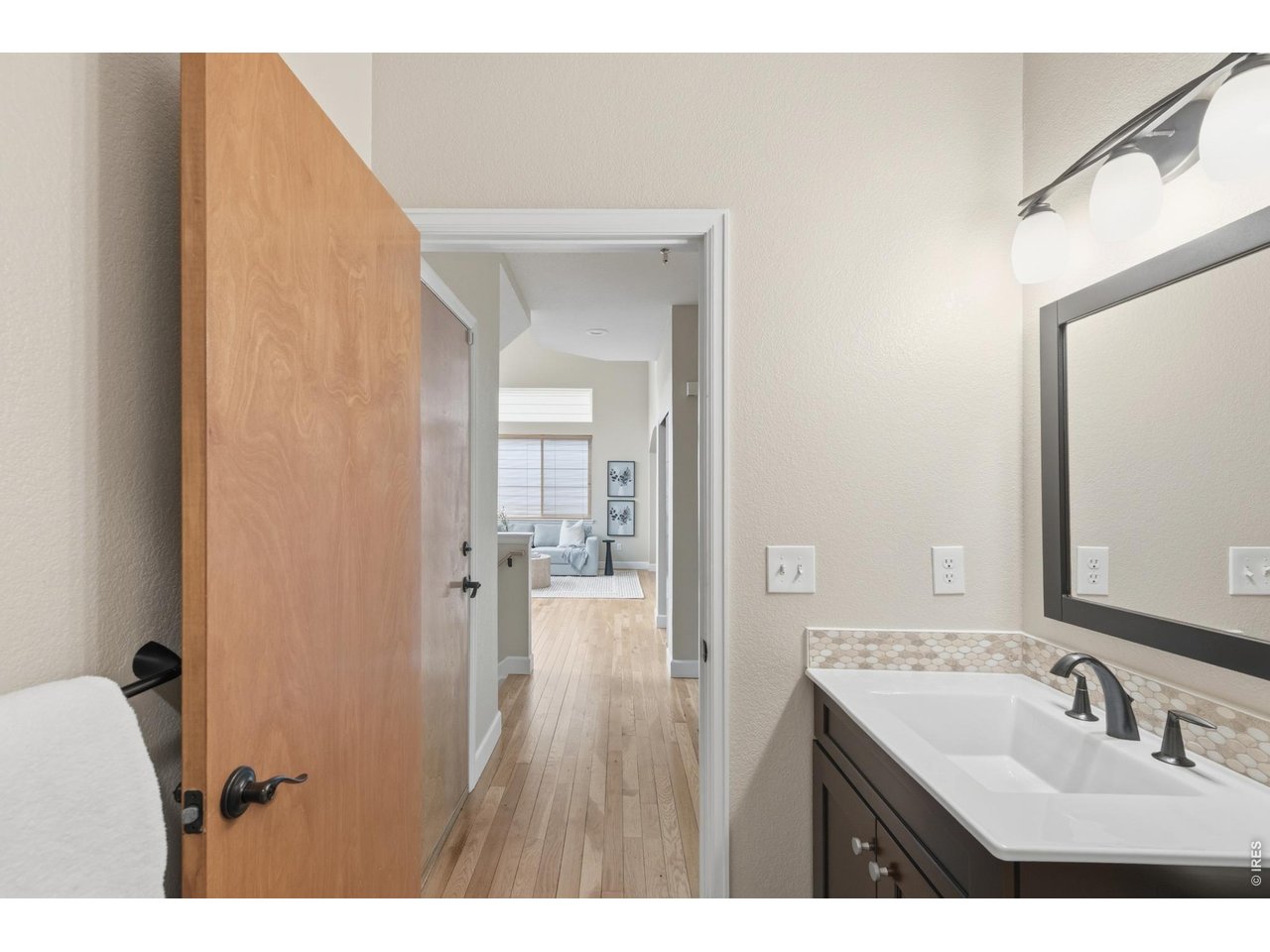 728 Orchard Dr