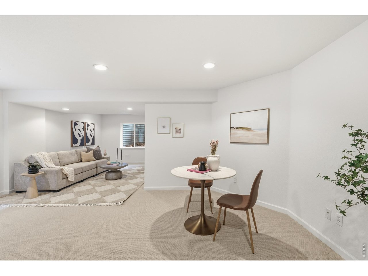 728 Orchard Dr