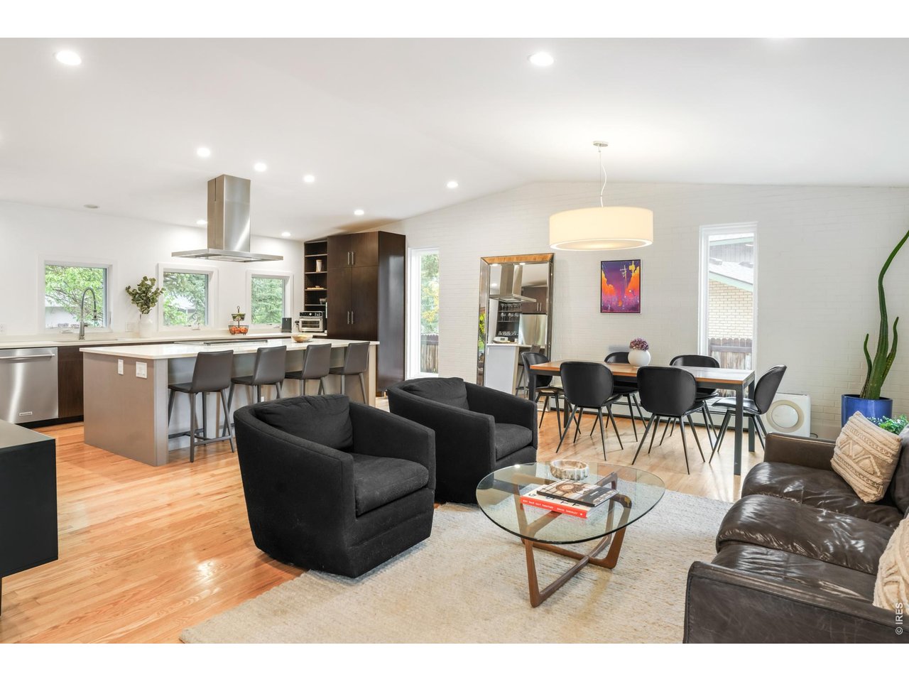 200 Mohawk Dr