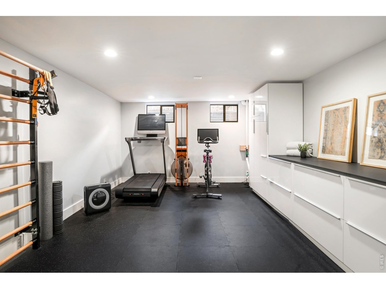200 Mohawk Dr