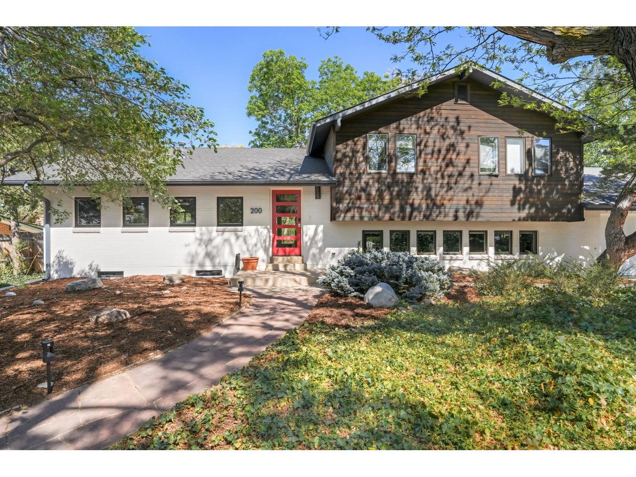 200 Mohawk Dr