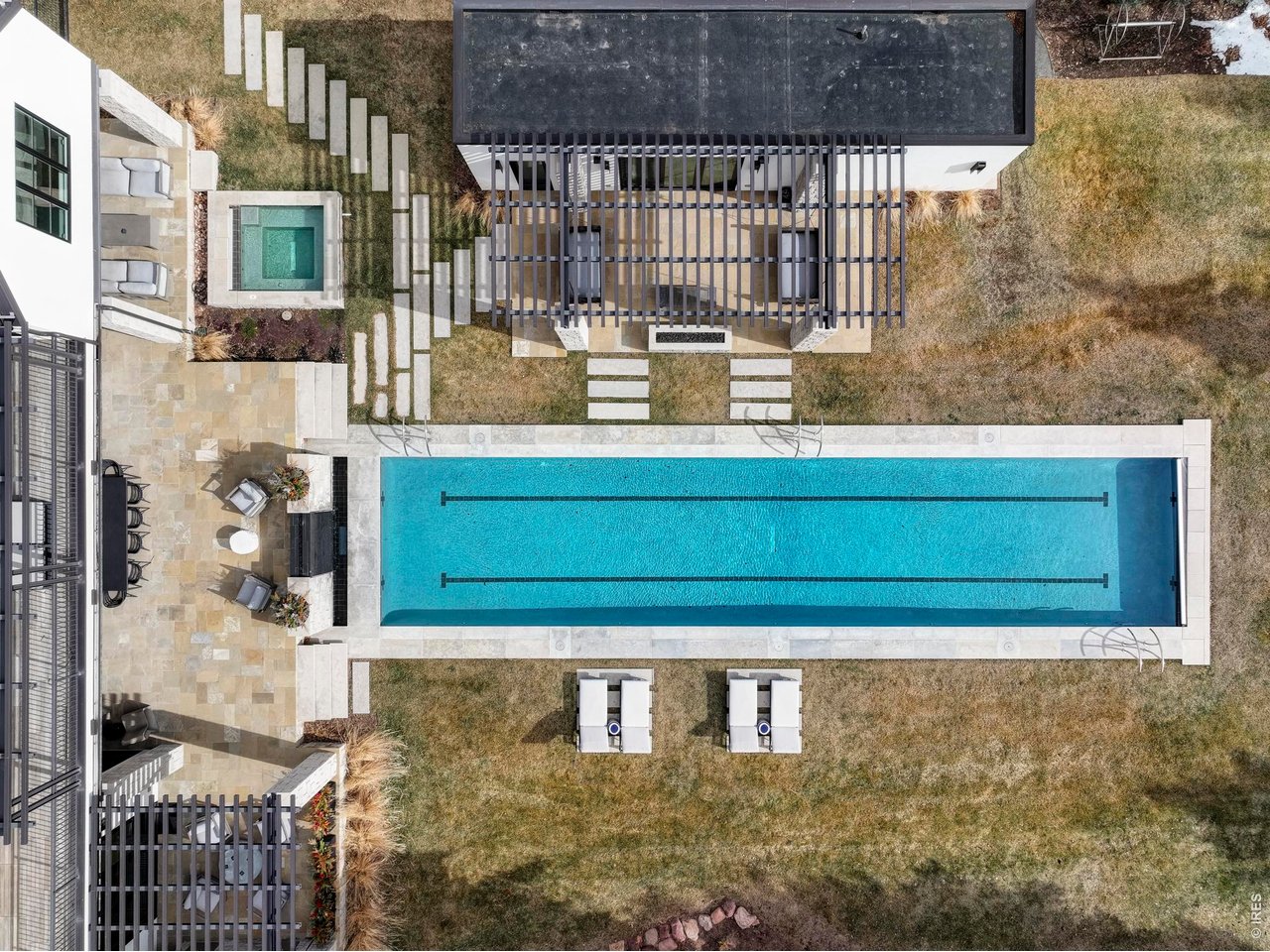 706 Juniper Ave