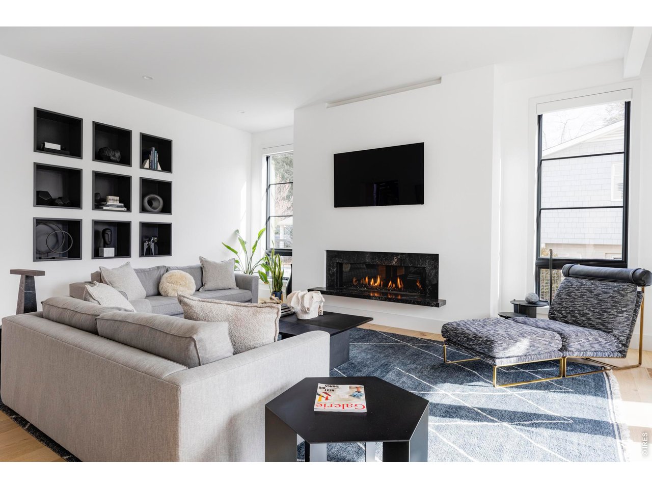 706 Juniper Ave