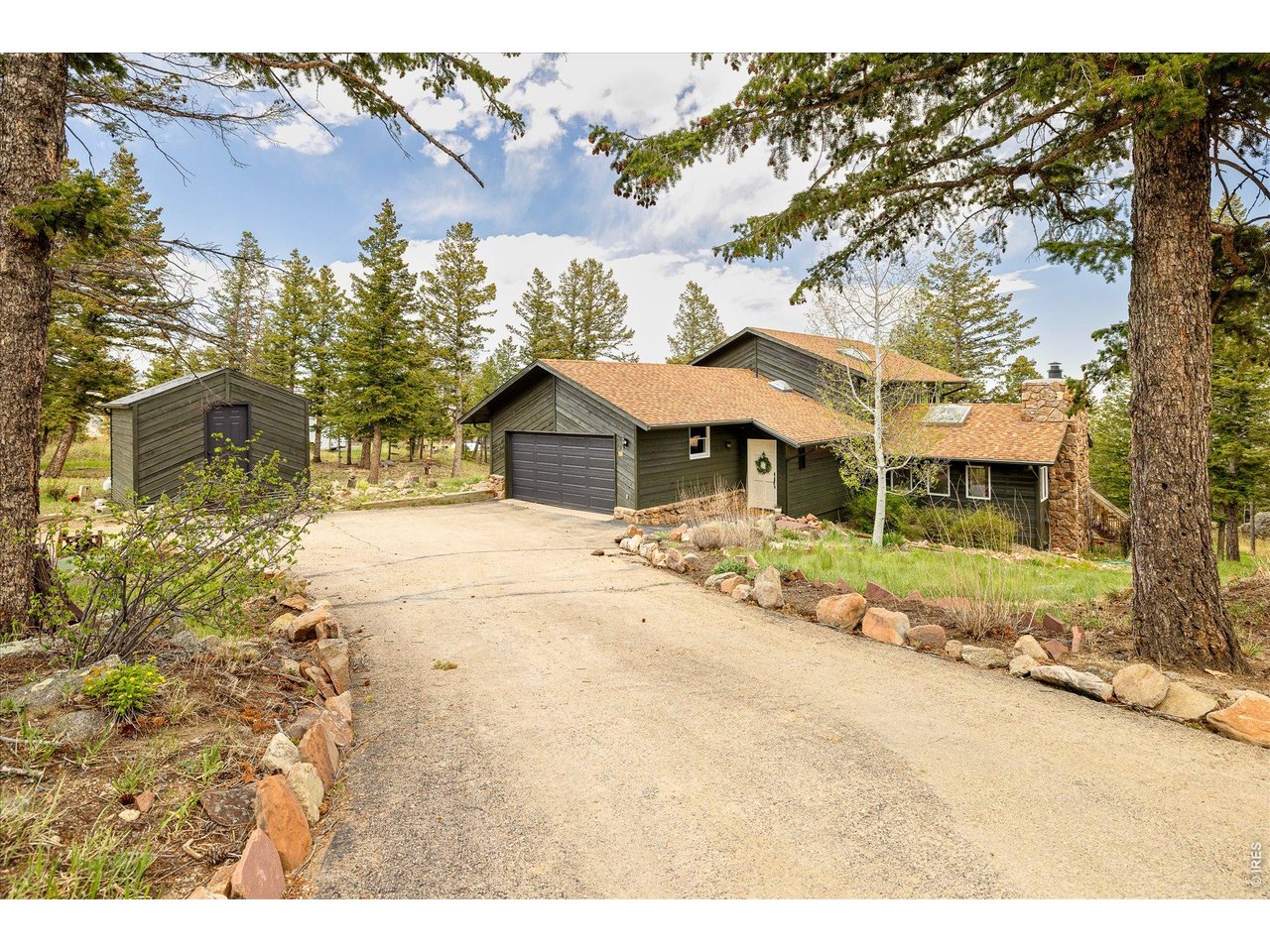 124 Deer Trail Cir