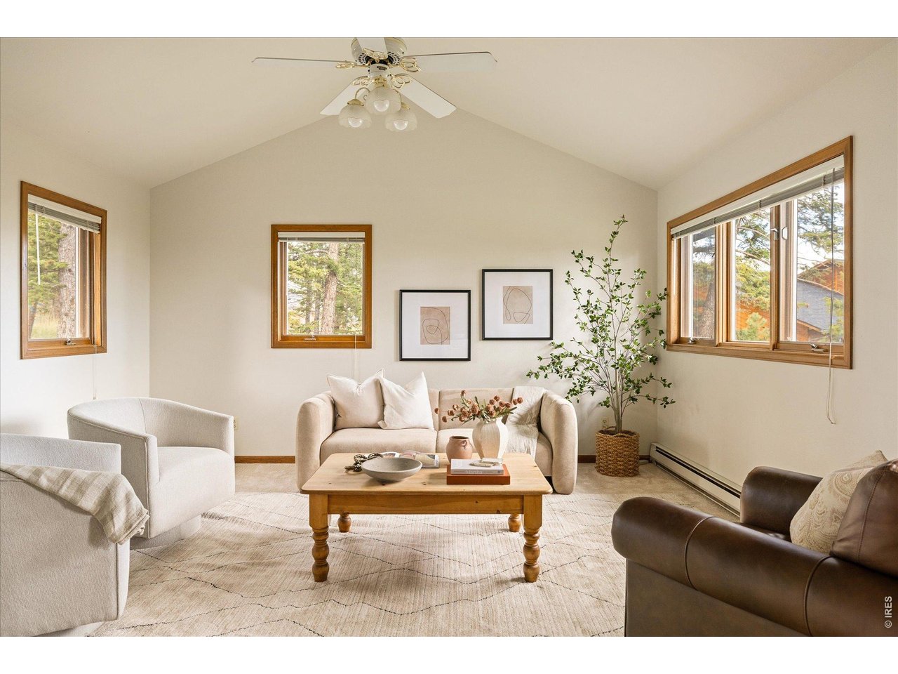 124 Deer Trail Cir