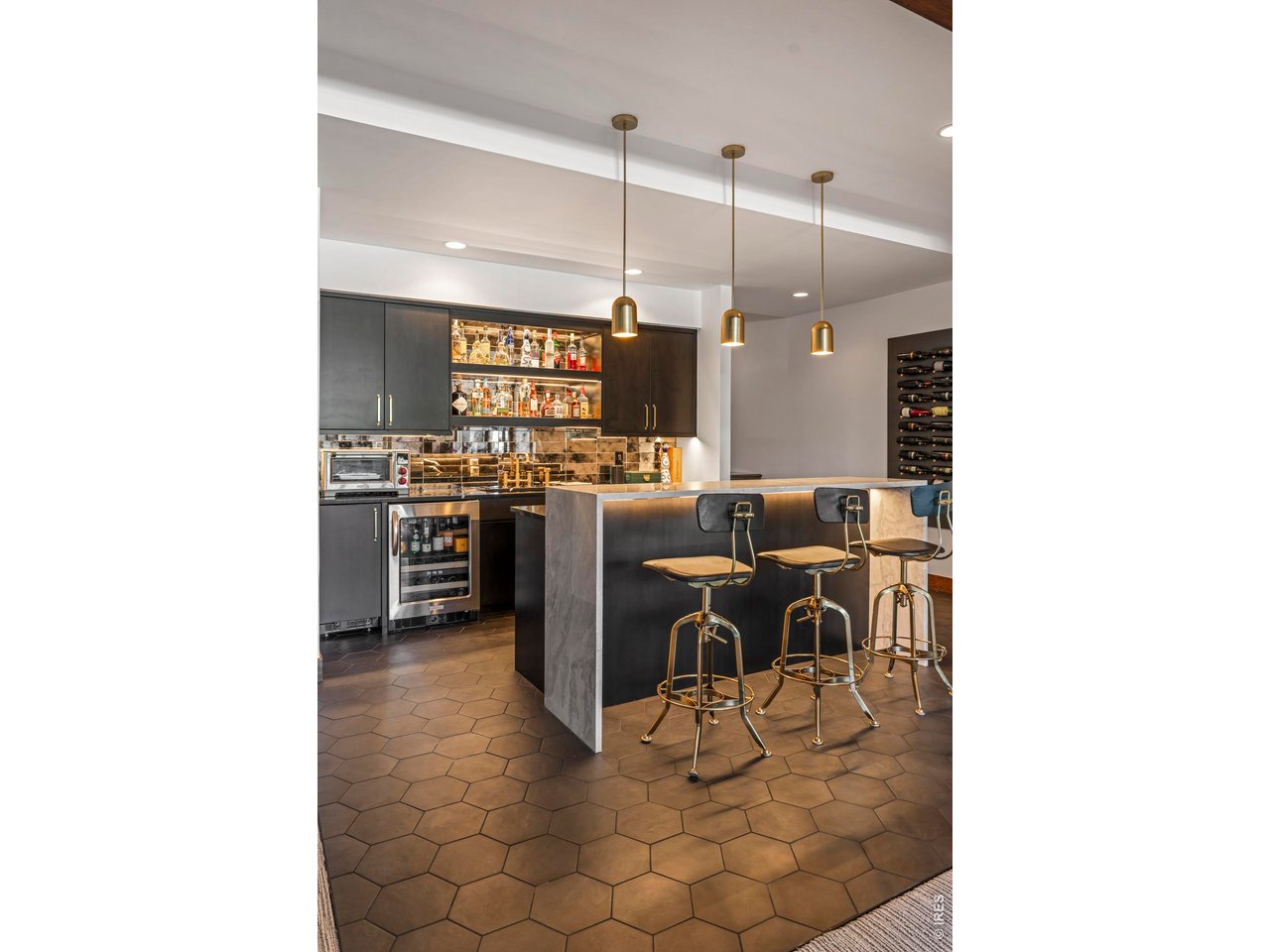 617 Corona Ct
