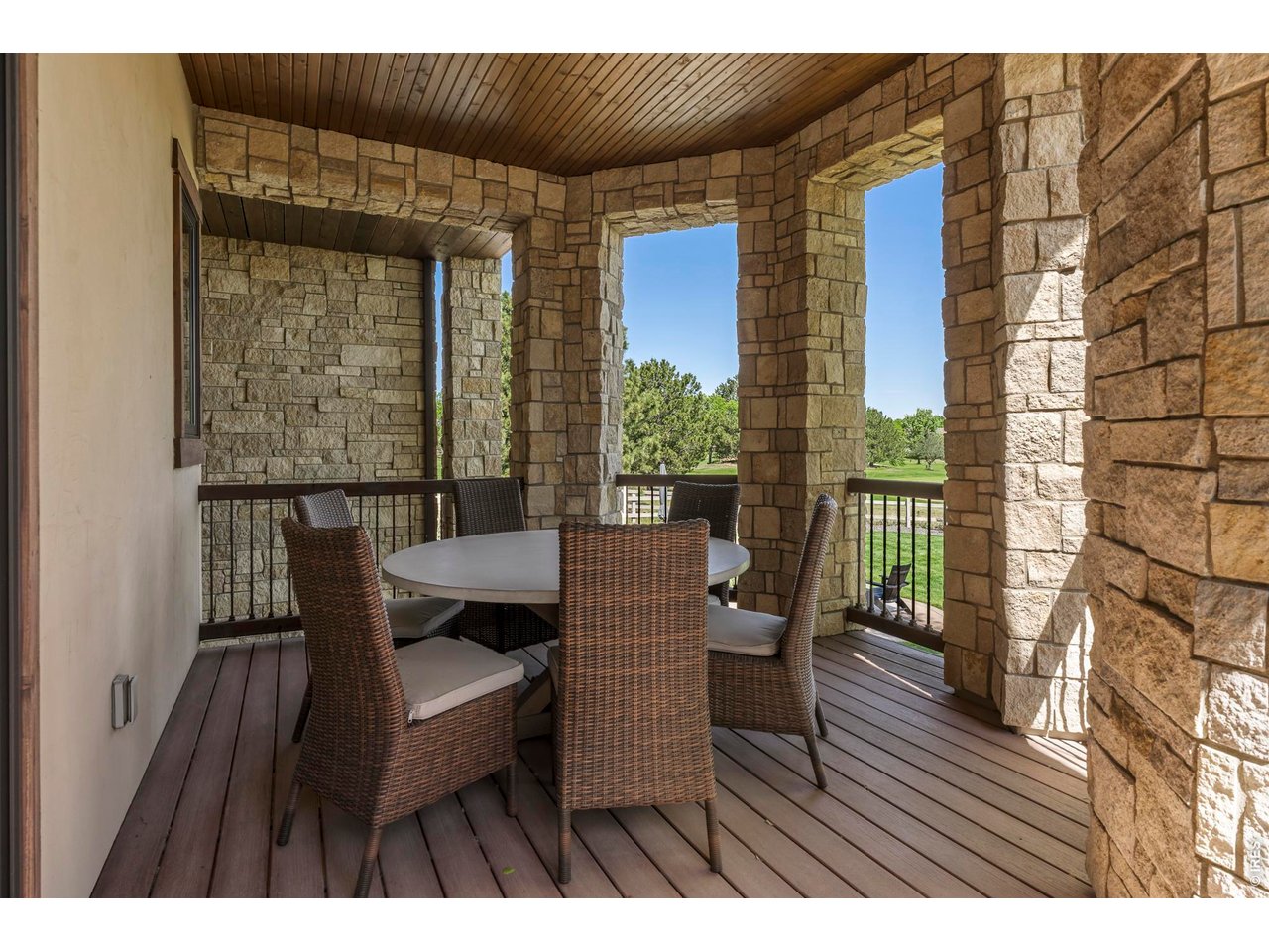 617 Corona Ct