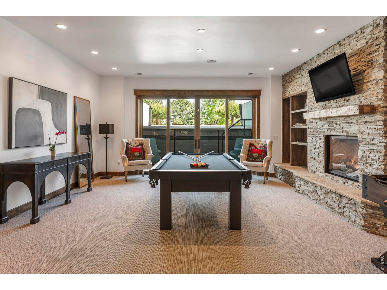 617 Corona Ct