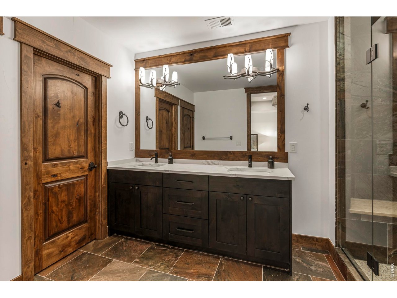 617 Corona Ct