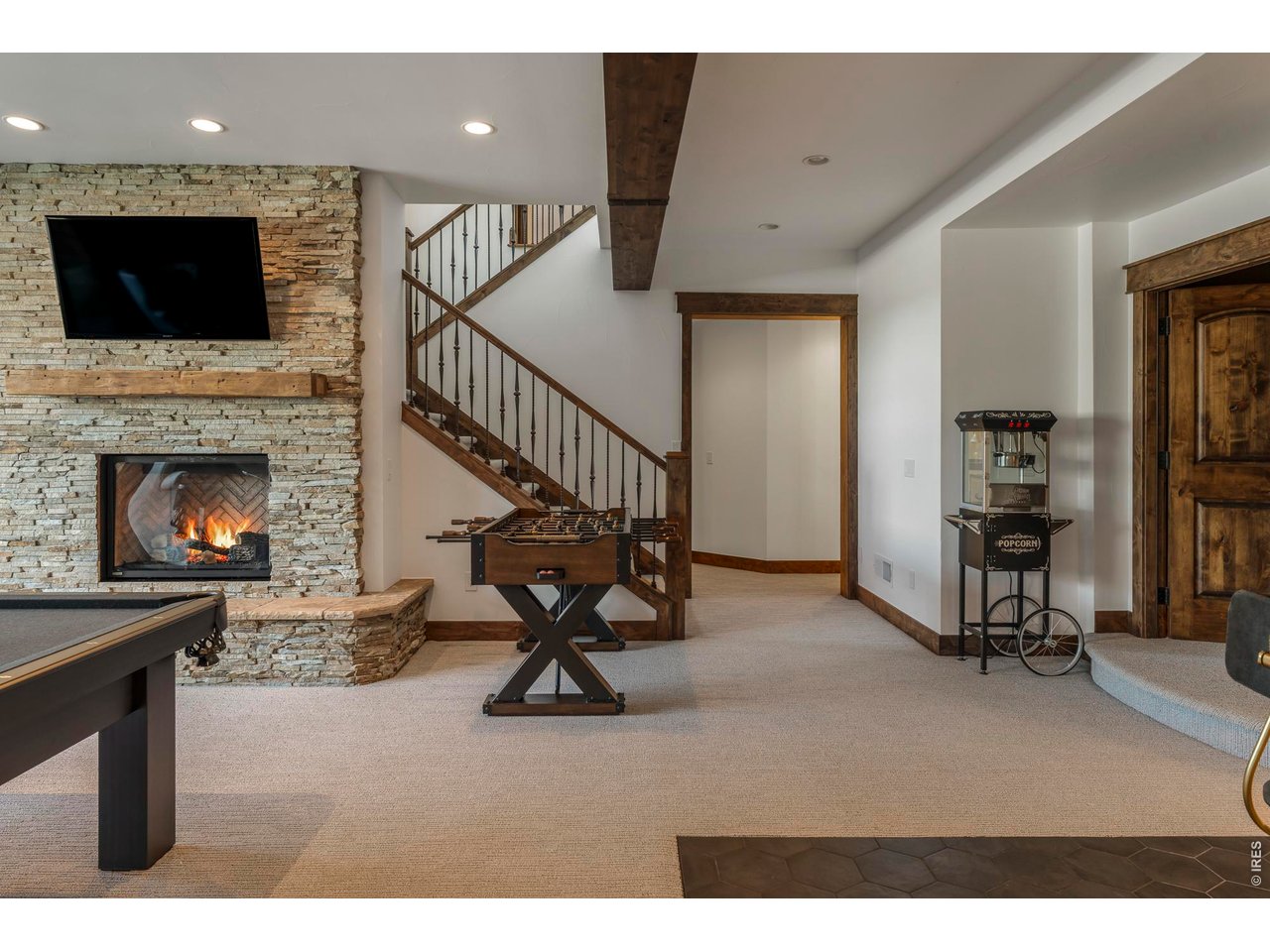 617 Corona Ct