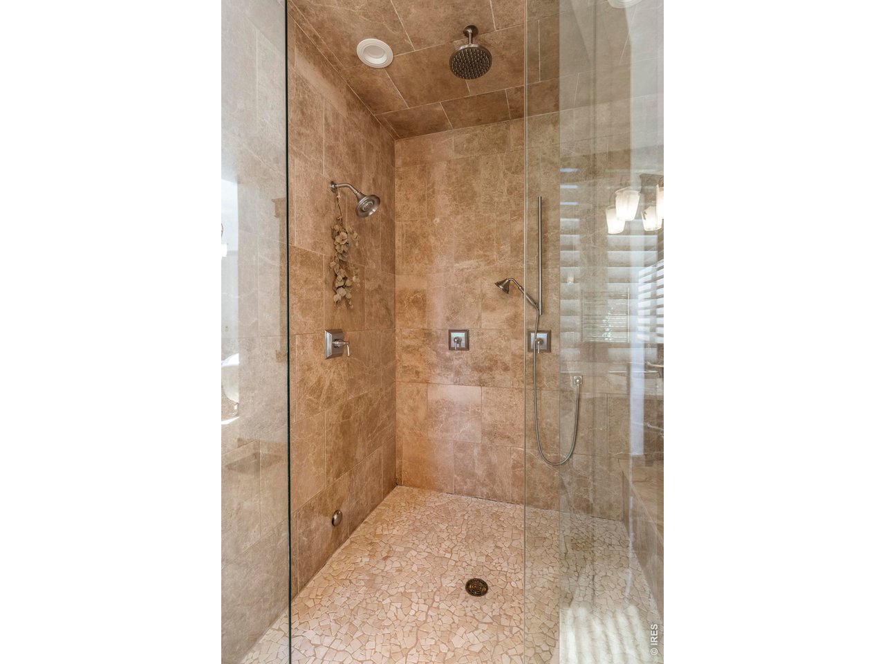 617 Corona Ct