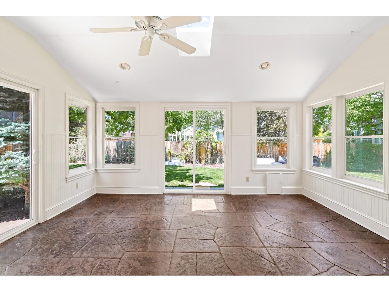 4501 Cliffside Ct