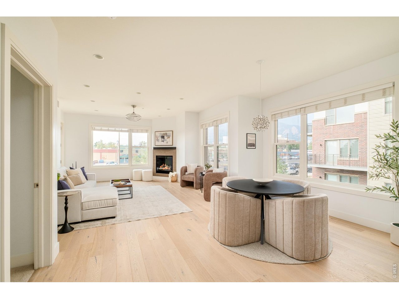 3301 Arapahoe Ave 222