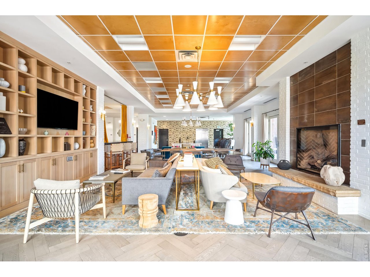 3301 Arapahoe Ave 222