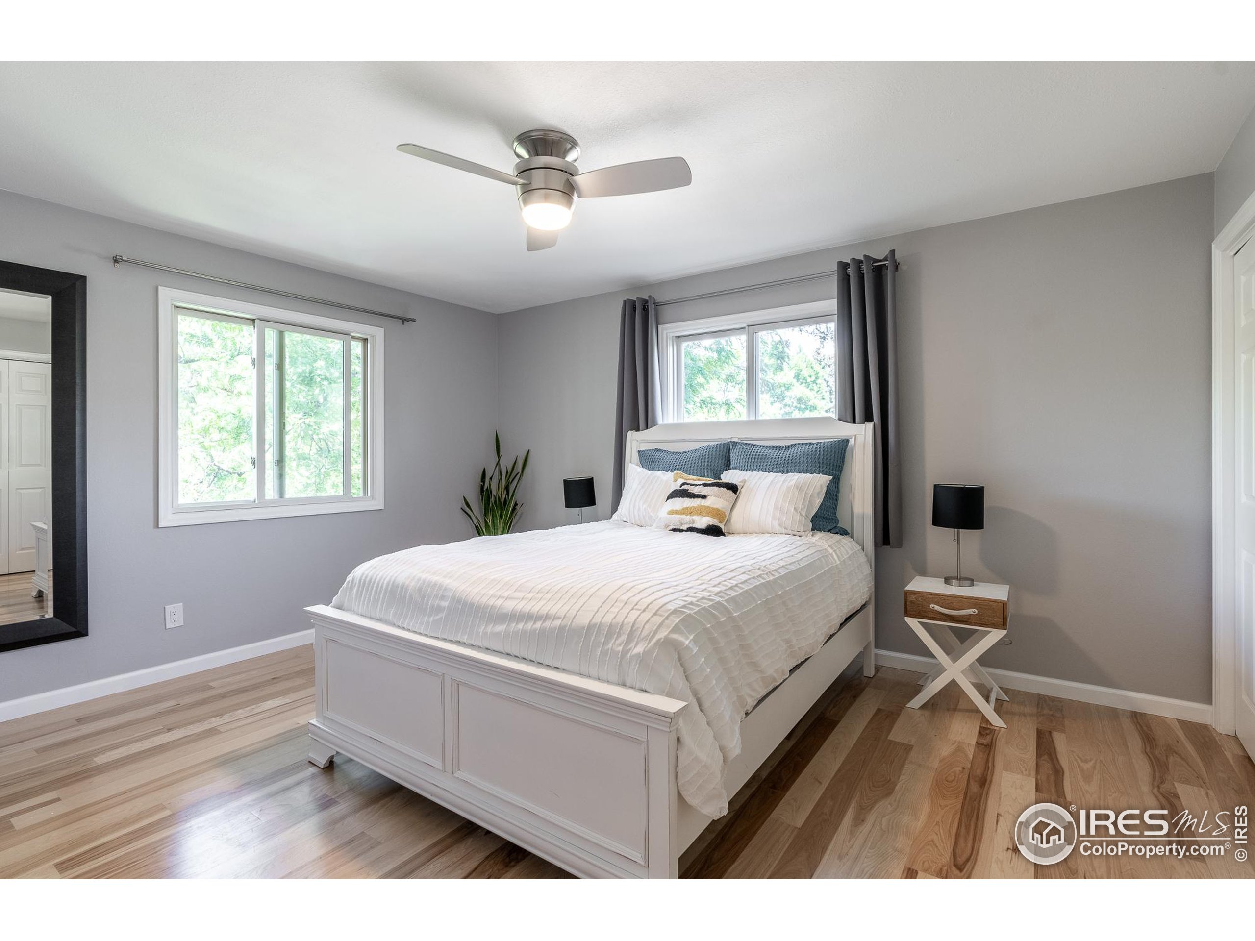 7357 Glacier View Rd