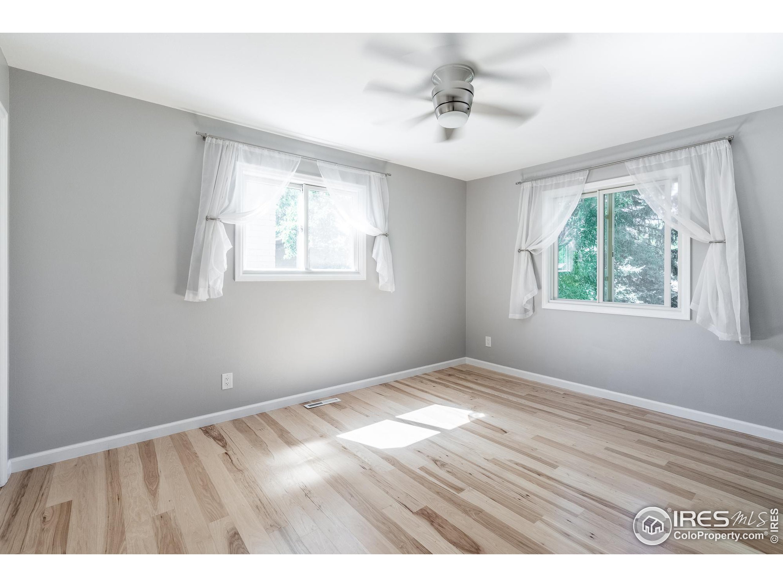 7357 Glacier View Rd