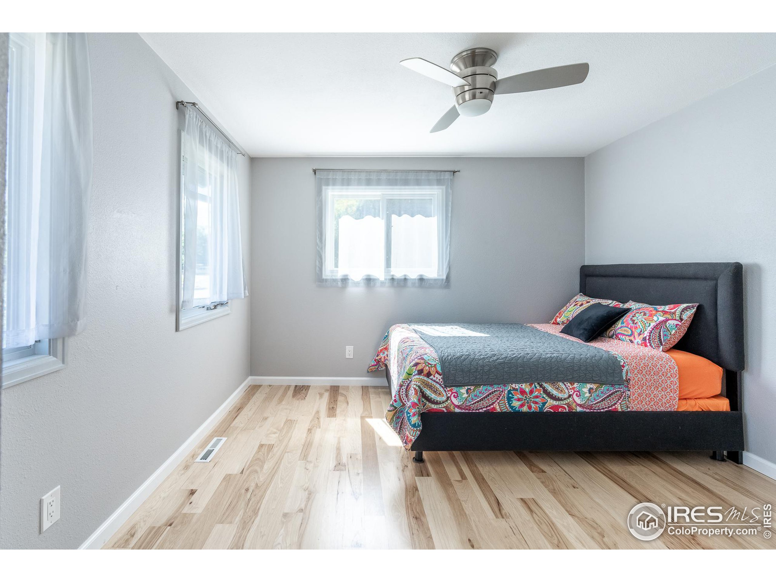 7357 Glacier View Rd